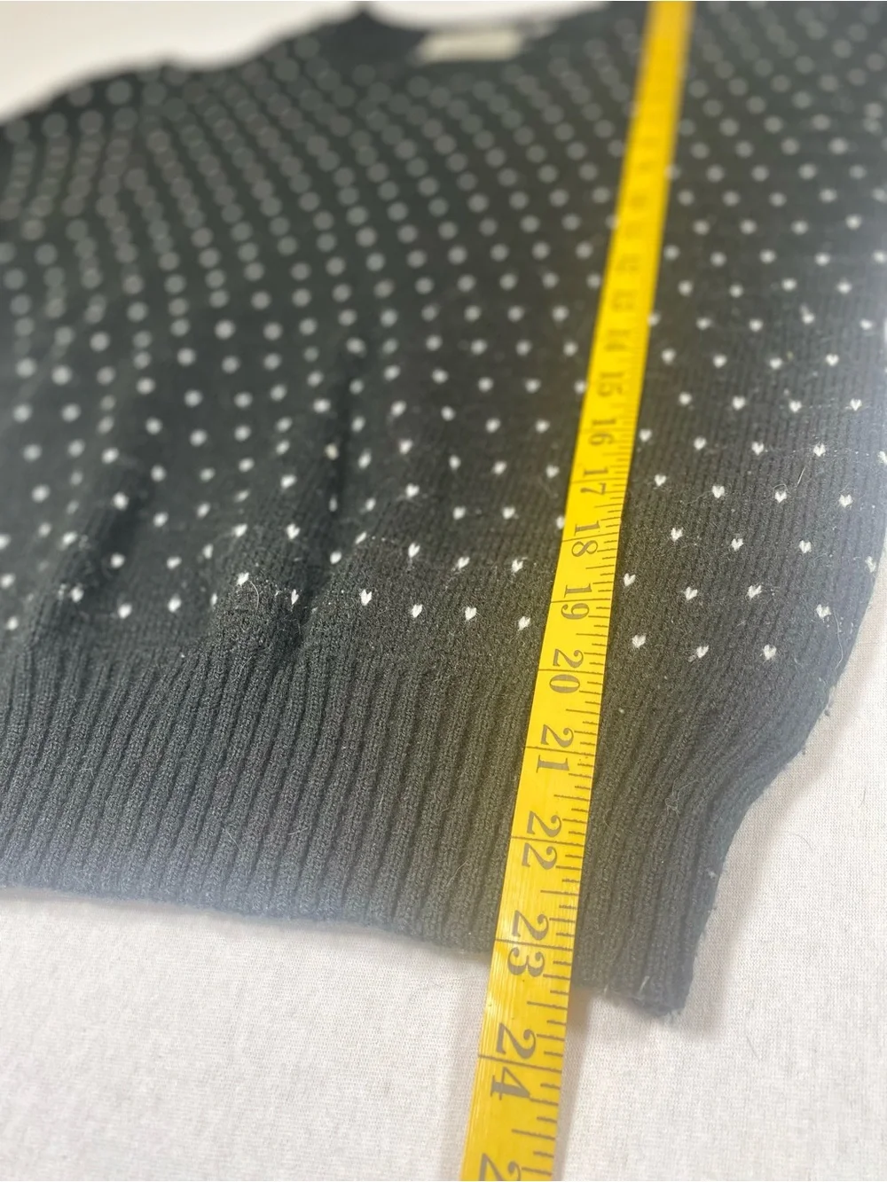 VTG Black and White Polka Dot Crew Neck pullover Sweater Size M